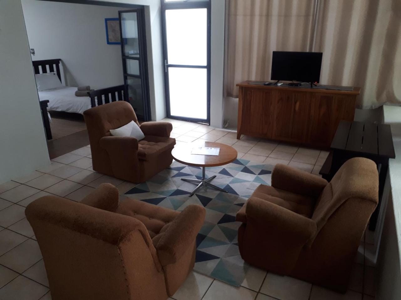 Suiderhof Self-Catering Hotel Windhoek Exterior foto